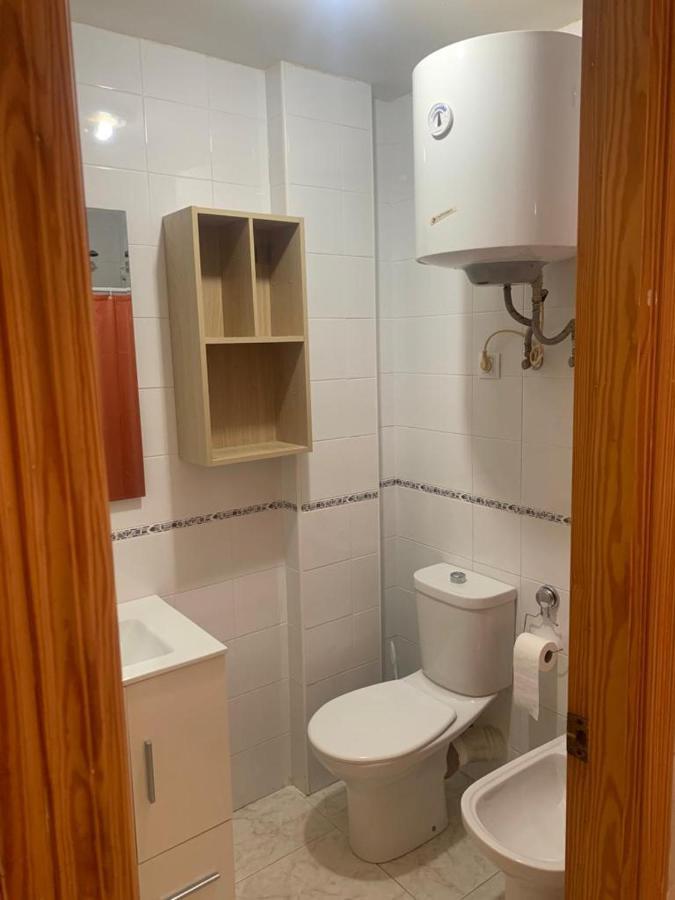 Alquilo Hermoso Apartamento En La Paradisiaca Oropesa Del Mar, 2Habitaciones, 1 Bano, Cocina, Salon, Aire Acondicionado Y Balcon A 400 Metros De La Playa Morro De Gos, Muy Cerca De Supermercados, Comercios Y Bares Extérieur photo